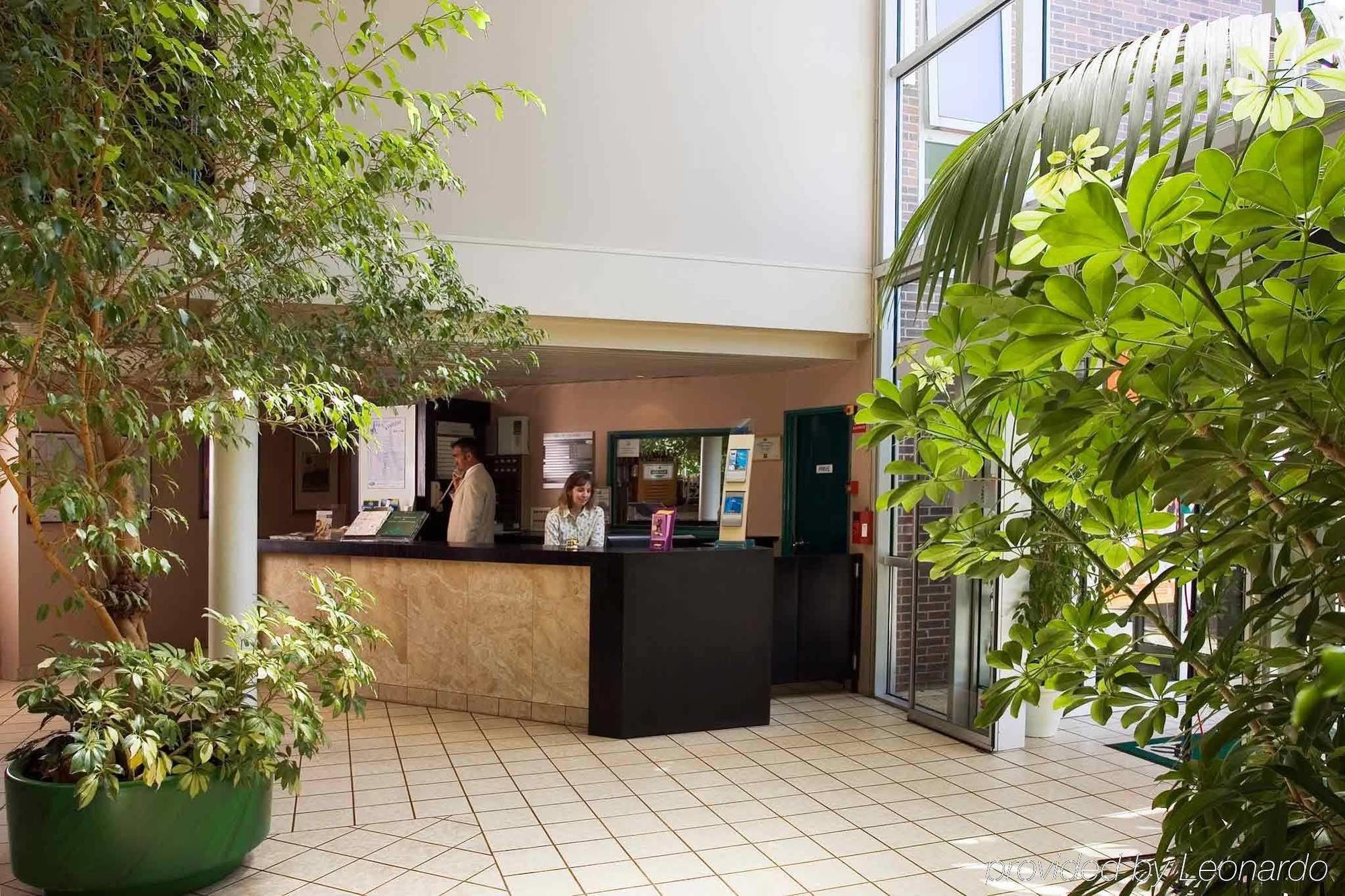 Hotel Ibis Styles Evry Lisses Esterno foto