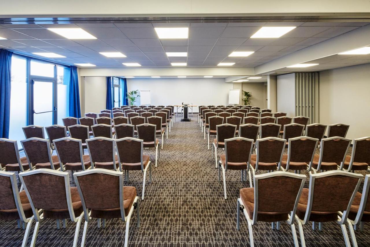 Hotel Ibis Styles Evry Lisses Esterno foto
